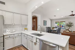 1950 E Desert Lark Ps E, Green Valley, AZ 85614 - Photo 15