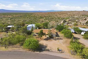 2250 W Beverly Cir, Oracle, AZ 85623 - Photo 41