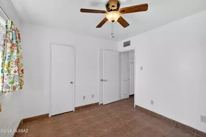 2835 E Proctor Vista, Tucson, AZ 85713 - Photo 15