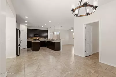 12310 N Wing Shadow Lane, Marana, AZ 85658 - Photo 11