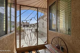 964 W Bosch Dr, Green Valley, AZ 85614 - Photo 3