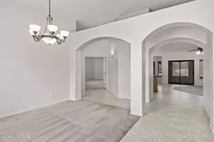 1638 N Debra Sue Pl, Tucson, AZ 85715 - Photo 7