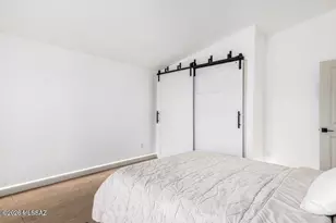 11103 W Panther Peak Dr, Tucson, AZ 85743 - Photo 17