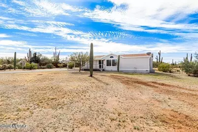 11103 W Panther Peak Drive, Tucson, AZ 85743 - Photo 3