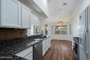 12163 N Seasons Loop, Oro Valley, AZ 85755 - Photo 11