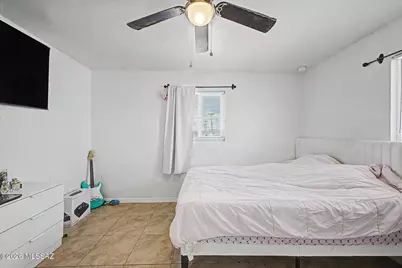 972 N Chrysler Drive, Tucson, AZ 85716 - Photo 11