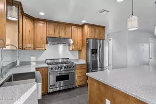 9981 N Calle Solano, Tucson, AZ 85737 - Photo 13