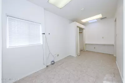125 E Flores Street, Tucson, AZ 85705 - Photo 29