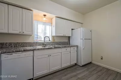 49 E Adams Street, Tucson, AZ 85705 - Photo 9