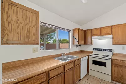 10488 E Overland Ridge, Tucson, AZ 85730 - Photo 5