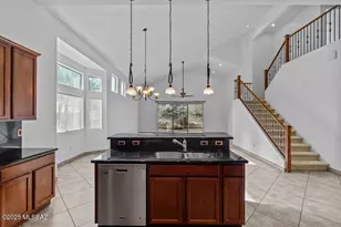 203 E Brearley Dr, Oro Valley, AZ 85737 - Photo 7