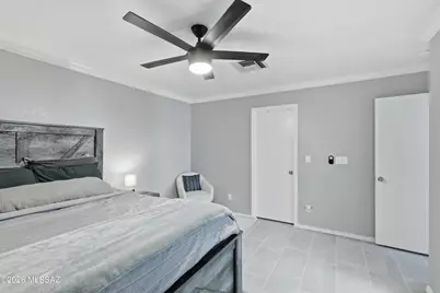 8078 N Streamside Avenue, Tucson, AZ 85741 - Photo 13