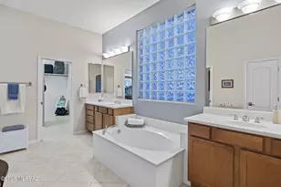 1637 W Thorntree Dr, Oro Valley, AZ 85737 - Photo 27