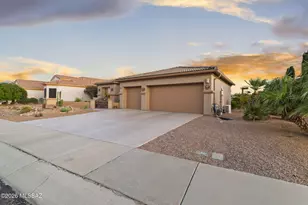 2209 W Calle Cacillo, Green Valley, AZ 85622 - Photo 9