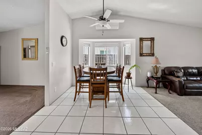 2001 W Burgundy Way, Tucson, AZ 85746 - Photo 7