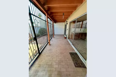 2009 N Cll De Vida, Tucson, AZ 85715 - Photo 9