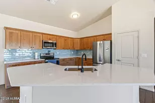 424 E Birch St, Huachuca City, AZ 85616 - Photo 9