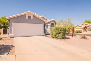 9038 N Palm Brook Dr, Tucson, AZ 85743 - Photo 5