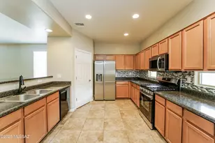 6449 W Smoky Falls Way, Tucson, AZ 85757 - Photo 7