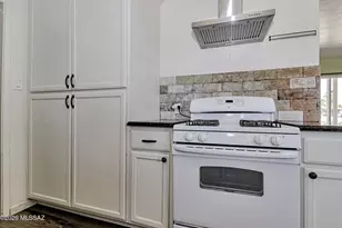 5034 E 17th St, Tucson, AZ 85711 - Photo 11