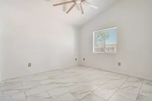 6532 W Harbin Ridge Way, Tucson, AZ 85757 - Photo 17