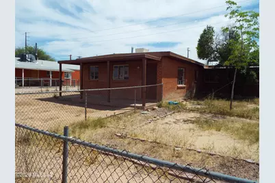 4552 E Douglas Street, Tucson, AZ 85711 - Photo 1