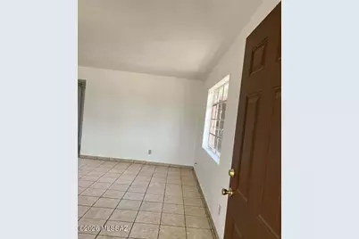 4552 E Douglas Street, Tucson, AZ 85711 - Photo 5