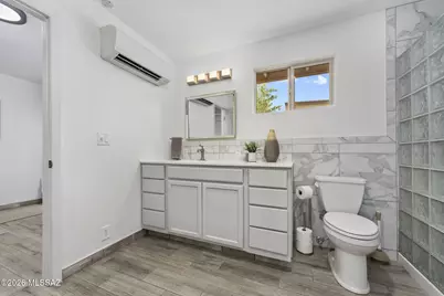 10685 E Oakwood Drive, Tucson, AZ 85749 - Photo 19