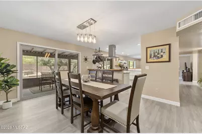 10685 E Oakwood Drive, Tucson, AZ 85749 - Photo 5