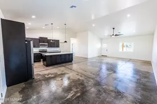 1237 E Desert Sky Ln, Benson, AZ 85602 - Photo 9