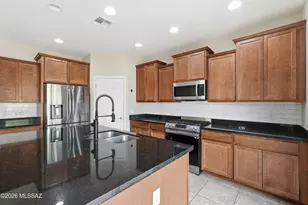 8978 W Cloudwood Dr, Marana, AZ 85653 - Photo 13