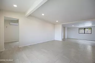 5640 E Calle Aurora, Tucson, AZ 85711 - Photo 9