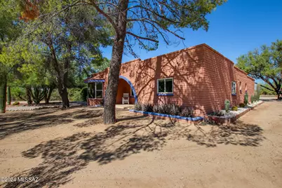 6070 W Desert Marigold Lane, Tucson, AZ 85742 - Photo 7