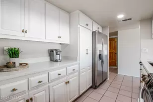 6070 W Desert Marigold Ln, Tucson, AZ 85742 - Photo 15
