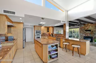 7146 N Finger Rock Pl, Tucson, AZ 85718 - Photo 19