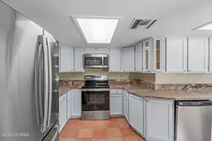 9070 E Kayenta Dr, Tucson, AZ 85749 - Photo 9