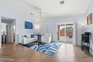 1750 W CÃ­rculo De La Pinata, Green Valley, AZ 85622 - Photo 9