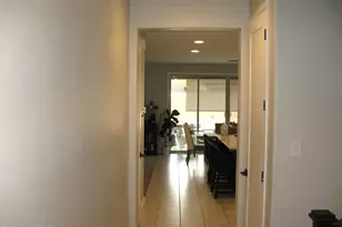 7725 S Crested Spring Dr, Tucson, AZ 85757 - Photo 5