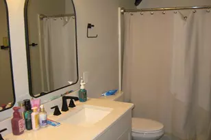 7725 S Crested Spring Dr, Tucson, AZ 85757 - Photo 19