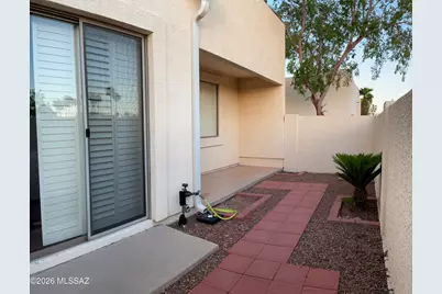 6124 W Red Sky Ci Circle W, Tucson, AZ 85713 - Photo 3