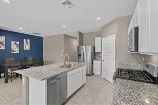 12437 W Lilliston Way, Marana, AZ 85653 - Photo 17