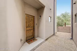 4112 N Thurston Ln, Tucson, AZ 85705 - Photo 3