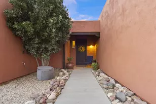 8070 W Crowned Eagle Ct, Tucson, AZ 85757 - Photo 5