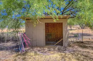 13675 E Crazy Horse Trail, Vail, AZ 85641 - Photo 29