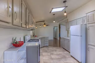 13675 E Crazy Horse Trail, Vail, AZ 85641 - Photo 13