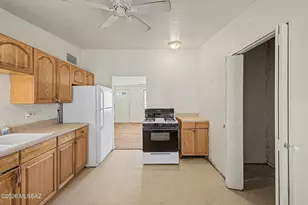 226 S Ave C, San Manuel, AZ 85631 - Photo 13