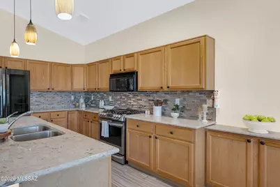 658 E Spanish Steps Drive, Tucson, AZ 85748 - Photo 7