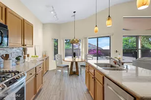 658 E Spanish Steps Dr, Tucson, AZ 85748 - Photo 13