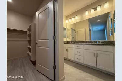 8829 N Sherry Cervi Way, Tucson, AZ 85743 - Photo 19