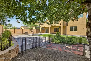 10454 E Rita Ranch Crossing Cir, Tucson, AZ 85747 - Photo 31